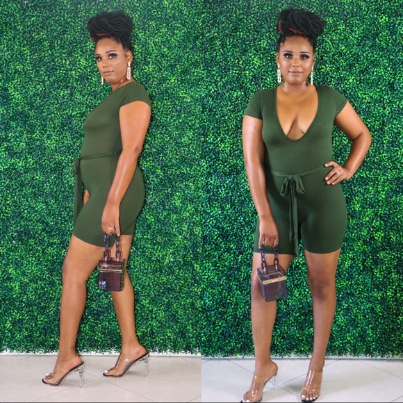 Romper💚 - S M L - Picture 1 of 3